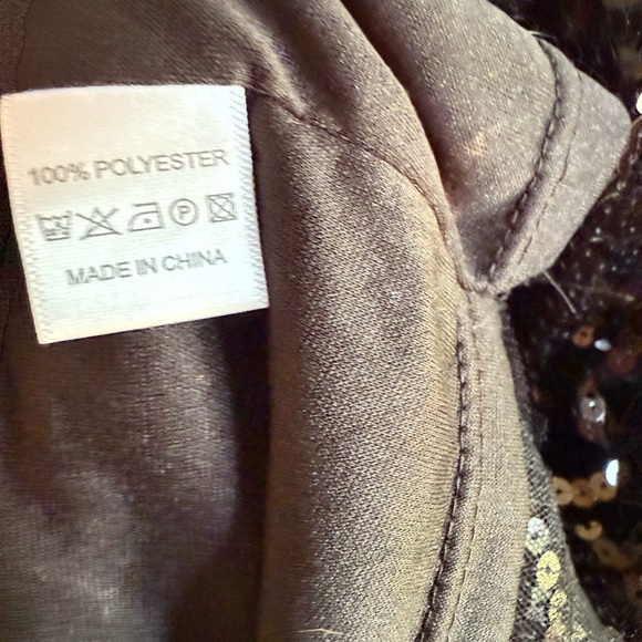 Like NEW JESS LEA in the spot light sequin Game Day top. Size Large women’s. - Picture 5 of 10